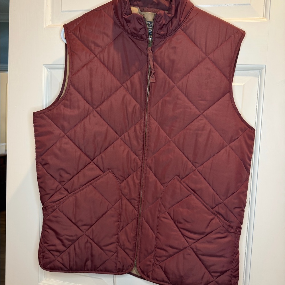 J Crew Authentic Outerwear Burgundy Quilted Vest EUC size Small men's